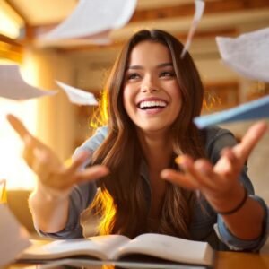 Creatividad en la Literatura: detonadores y estrategias para escribir